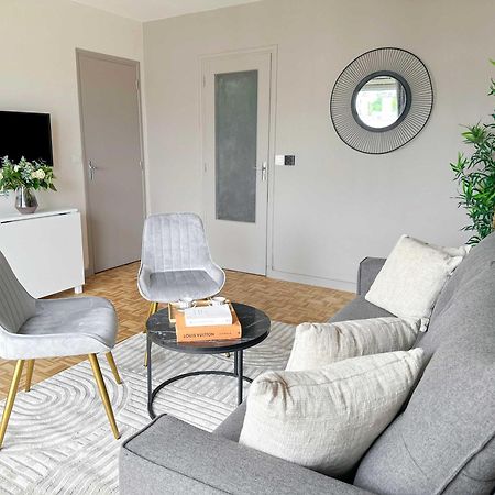 Brand-New Studio With Eiffel Tower View Paris Exteriör bild