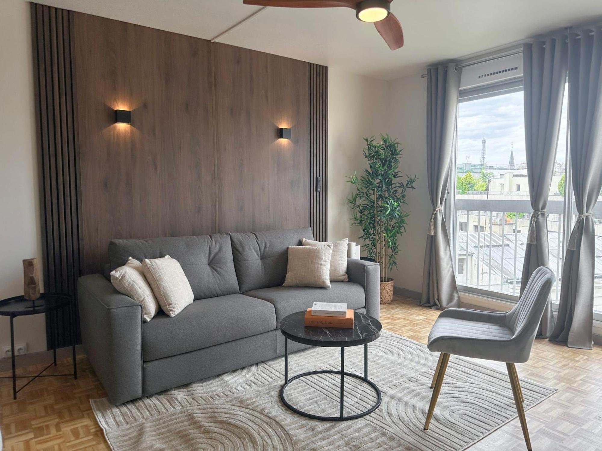 Brand-New Studio With Eiffel Tower View Paris Exteriör bild