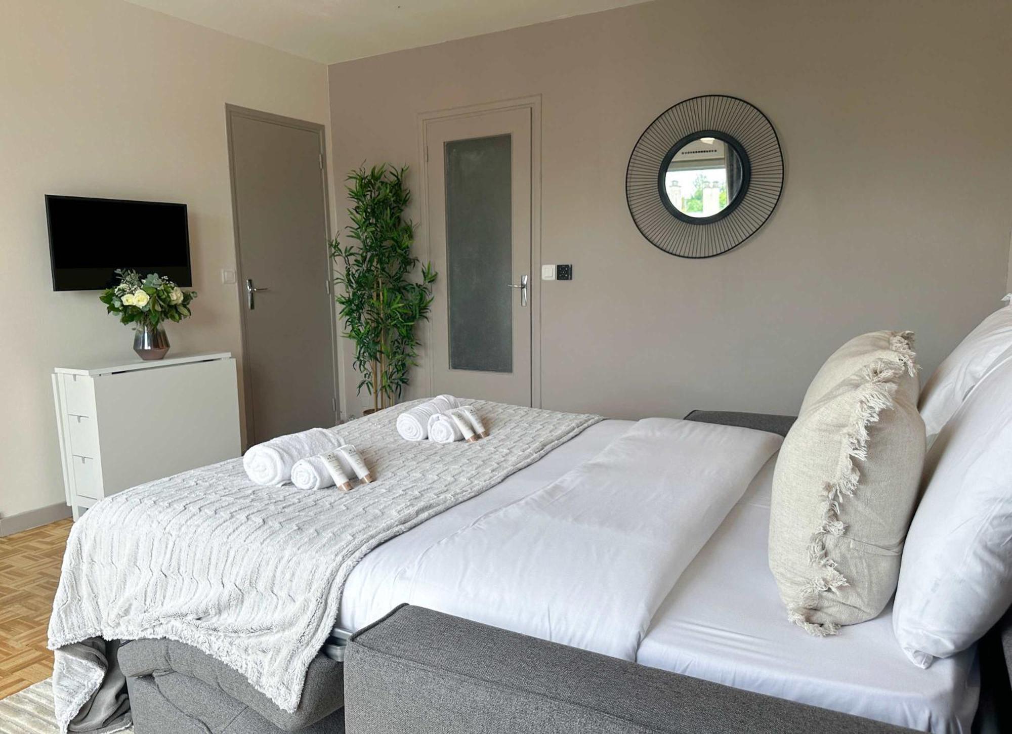 Brand-New Studio With Eiffel Tower View Paris Exteriör bild